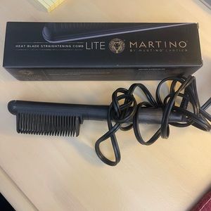 Martino Heat Blade Straightenint comb